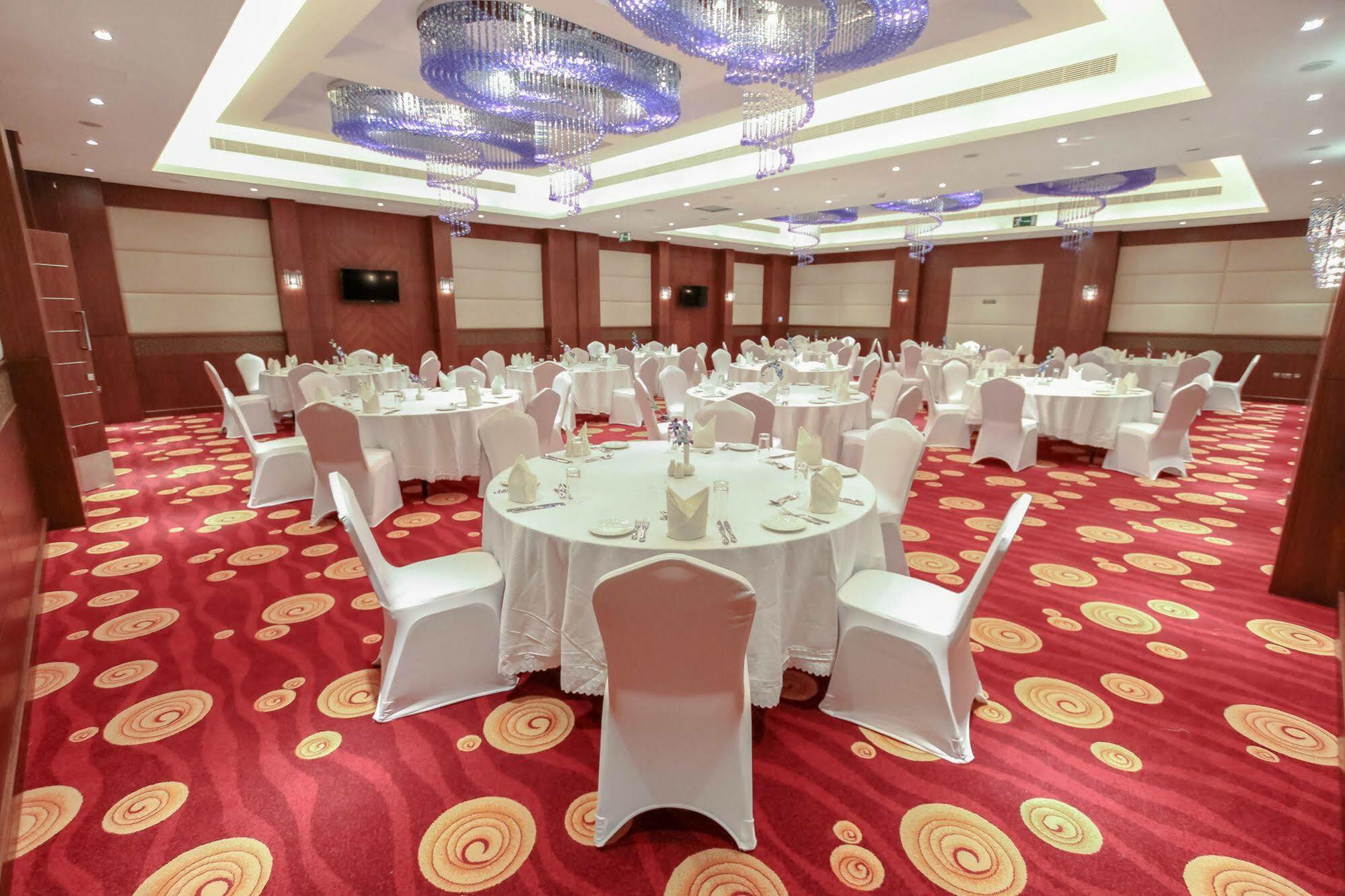 Danat Capital Hotel Абу-Даби Экстерьер фото